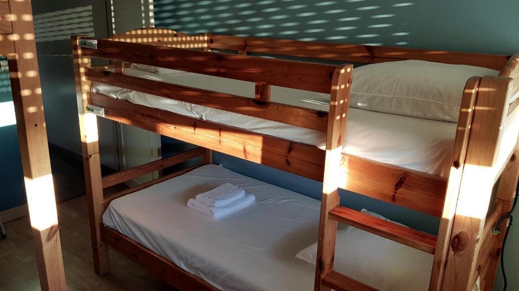 Bed & Working - Tramway - Chambres Partagees De 4 Lits Toulouse Exterior photo